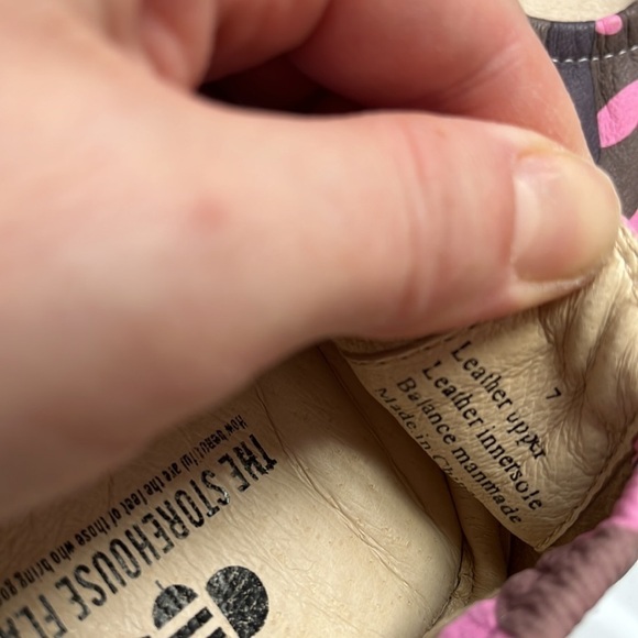 The Storehouse Gray/Tan/Pink Bubblegum Camo Genuine Leather Ballet Flats - Picture 5 of 11